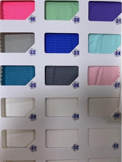 GZ-YXYF 3112#  冰爽方格  幅寬：160CM 克重：100GSM 成分：100% polyester  吸濕排汗 正面照